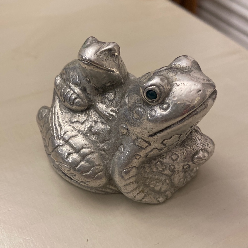 Arthur Court Design Silver Mother Frog with Green Eyes - Signed